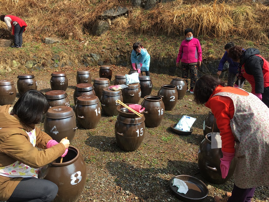 생활협동조합 – “봄” 전통..